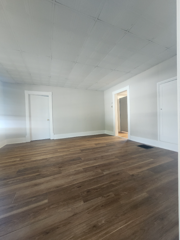 1659 N 12th St - Photo 5 of 13