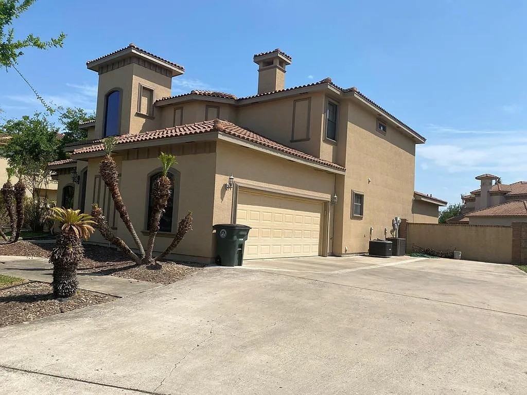 3901 El Jardin #NA - Photo 2 of 26