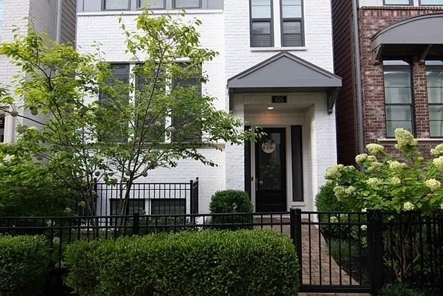 625 Broadview Ter Ne #NA - Photo 3 of 42