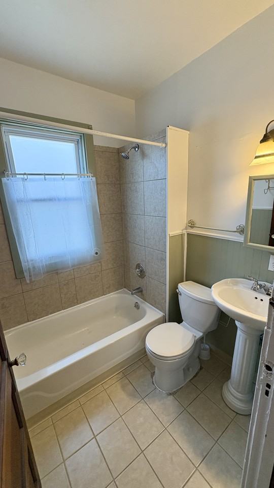 132 E 31st St - Photo 3 of 11