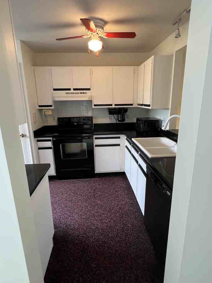 1534 Macintosh Way #1 - Photo 6 of 17