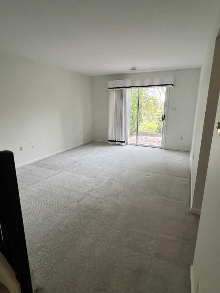 1534 Macintosh Way #1 - Photo 7 of 17