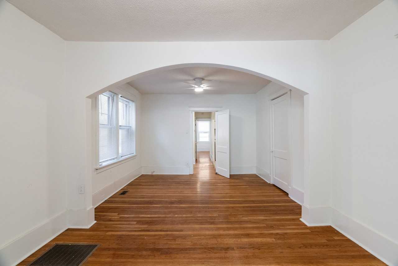 4371 Forest Park Ave #1WEST - Photo 7 of 18