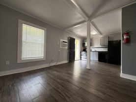 223 Bee St #3 - Photo 1 of 1