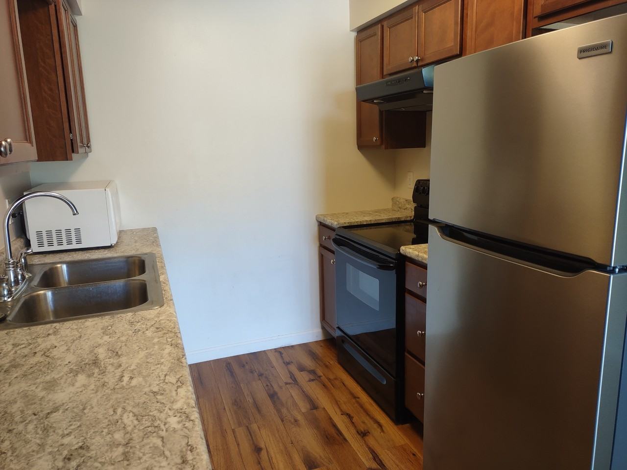 332 Southampton Drive #4 - Photo 4 of 6