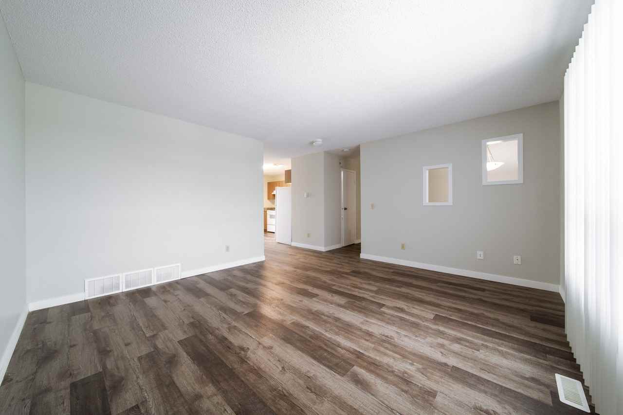 32 Holmes Street - Photo 6 of 15