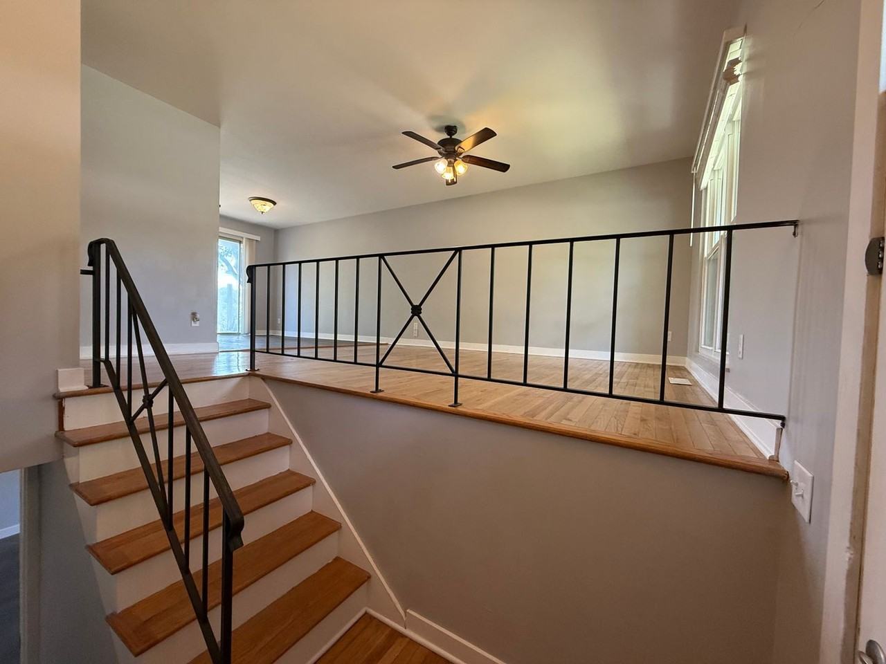 213 S Poplar Dr - Photo 6 of 31