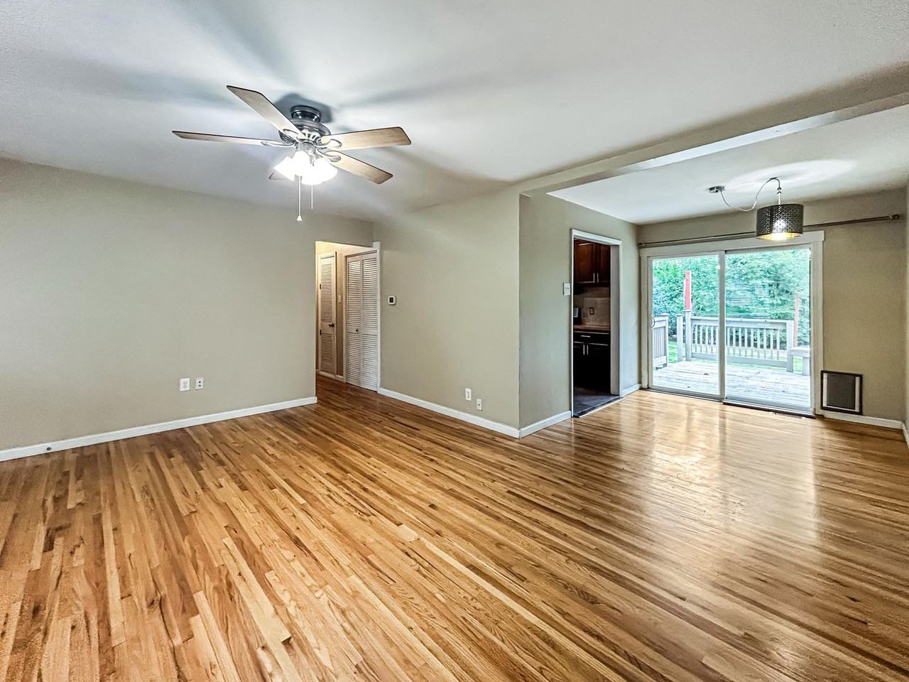 6325 East Minnesota Drive - Photo 3 of 32