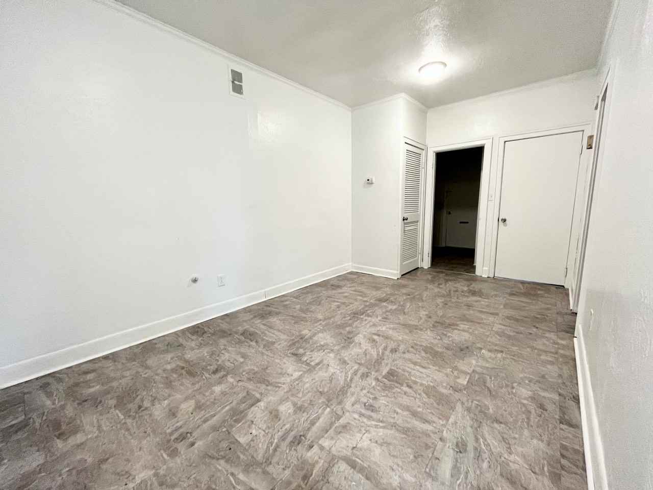 1202 Carolina Avenue - Photo 7 of 23