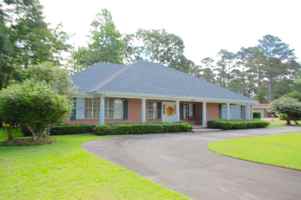 featured image of 116 Cecil Doyle Rd