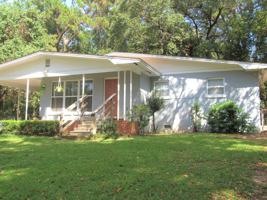 featured image of 209 Iris Cir