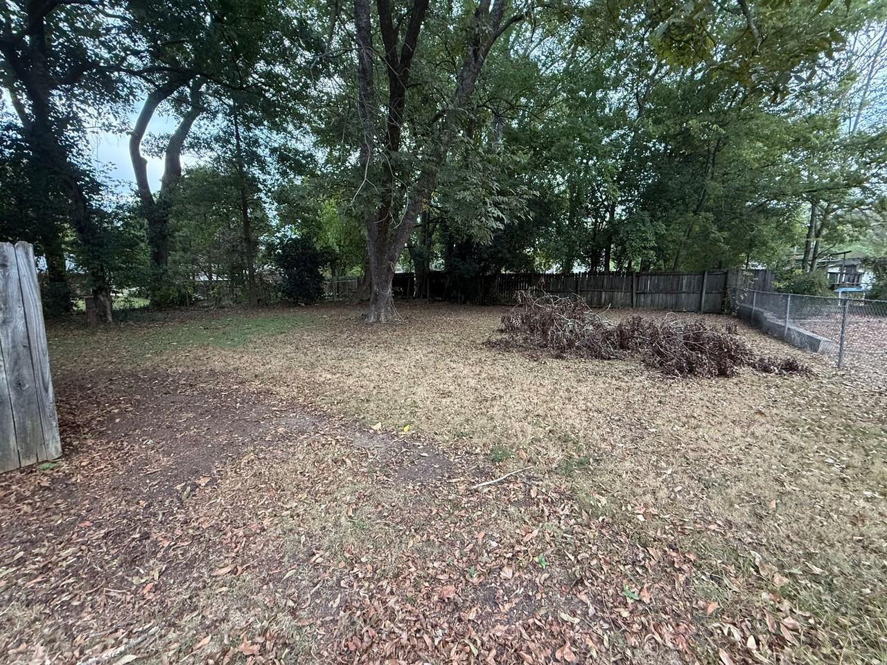 1809 Vaughn Ln - Photo 5 of 23