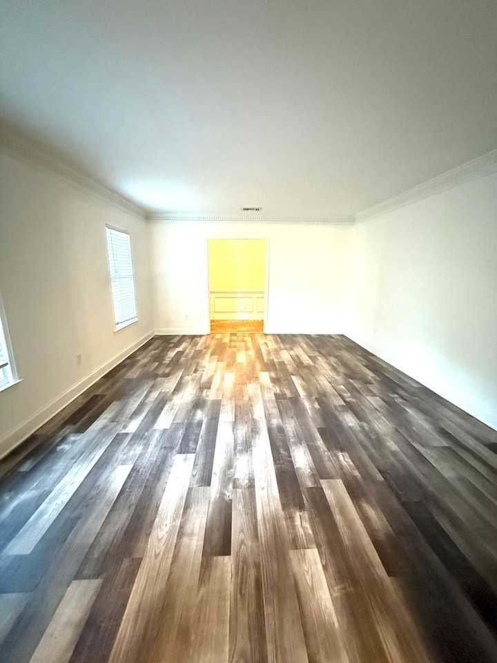 1809 Vaughn Ln - Photo 6 of 23