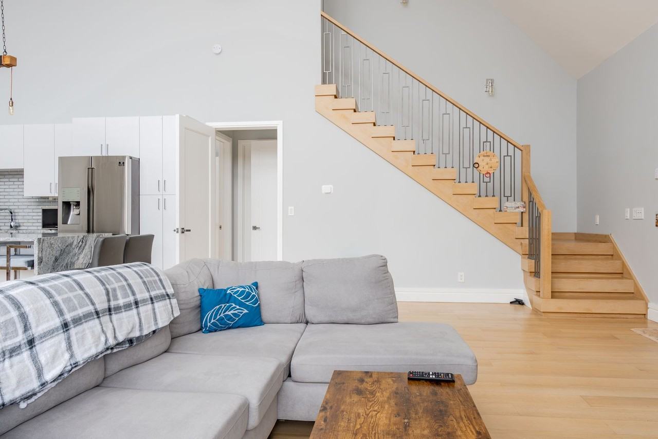 444 Blackberry St - Photo 7 of 29