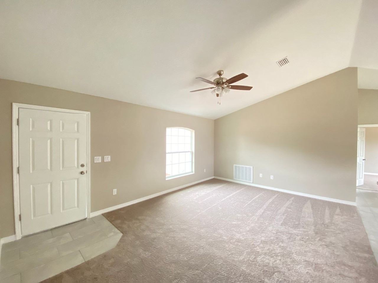 4745 Sw 147th Loop - Photo 5 of 30