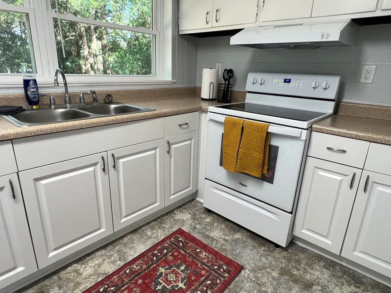 211 Westridge Dr - Photo 6 of 15