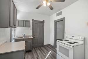 featured image of 1400 Knapp Street