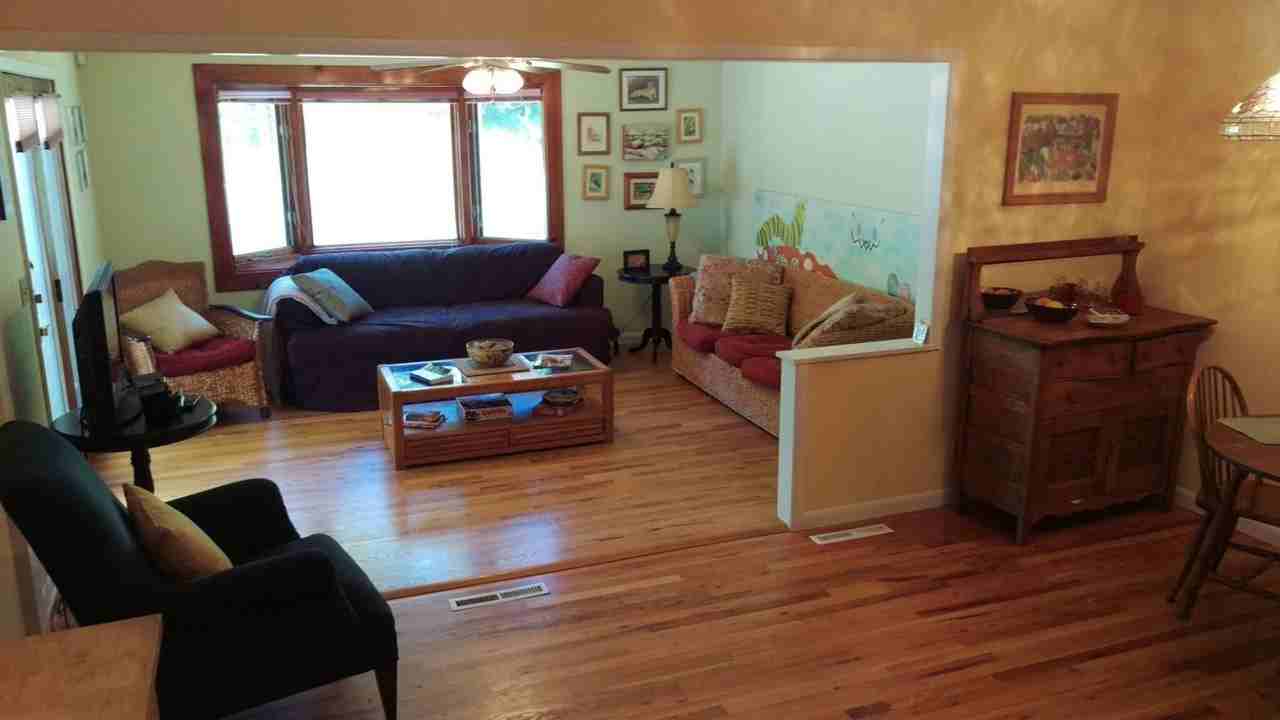 2527 Delwood Ave - Photo 2 of 11