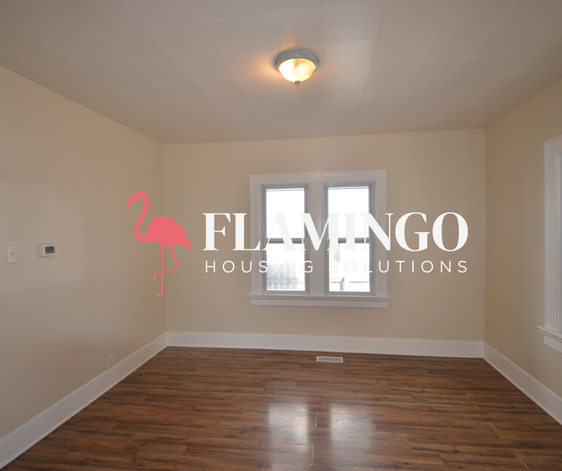 37 S Cherrywood Ave - Photo 2 of 16