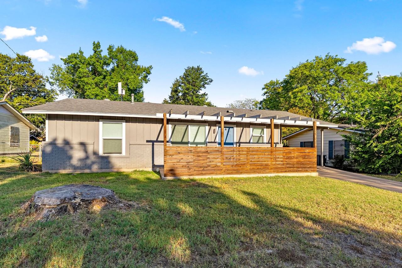5708 Blythewood Dr - Photo 2 of 18