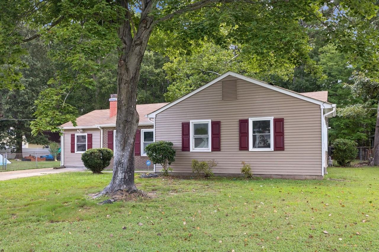 12 Chowan Pl - Photo 3 of 34