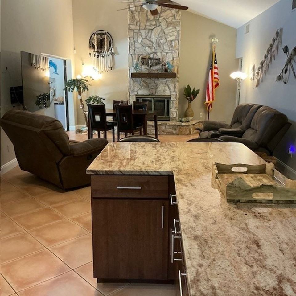 882 Bluebird Street - Photo 5 of 11