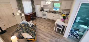 featured image of -Cottage