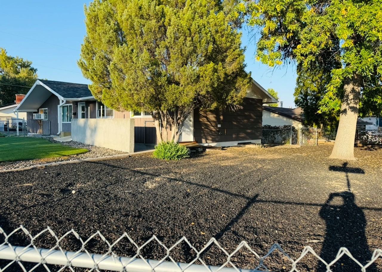 17 14th St W - Photo 6 of 25