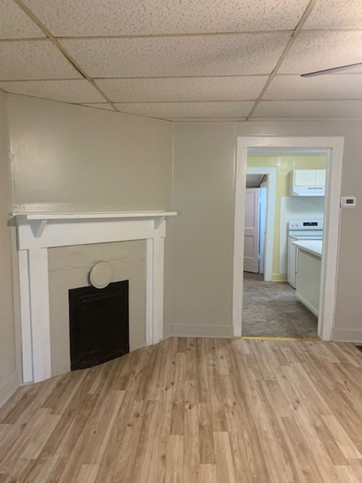 303 Knitting Mill St - Photo 6 of 9