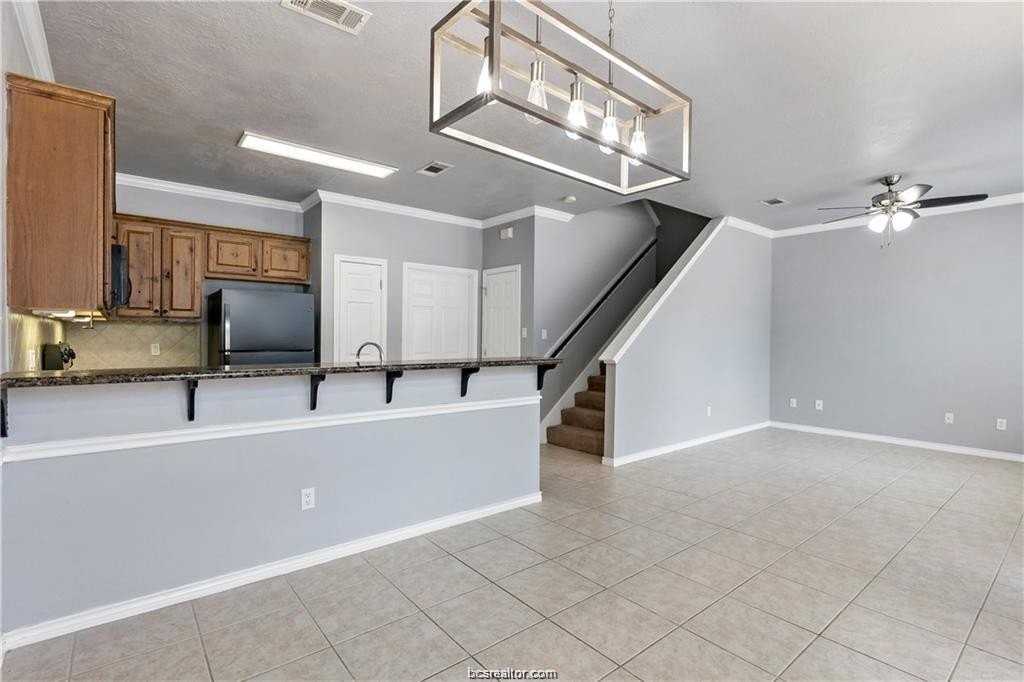 405 Forest Dr - Photo 7 of 20