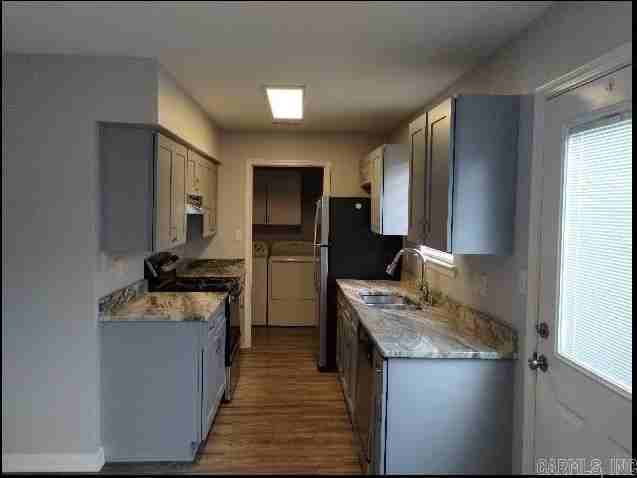 220 Gamble Rd Apt B - Photo 3 of 18