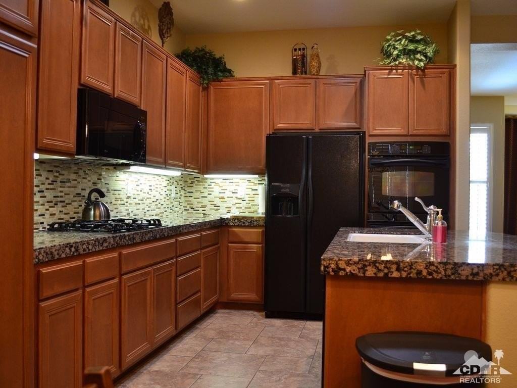 43424 Bordeaux Dr - Photo 4 of 21