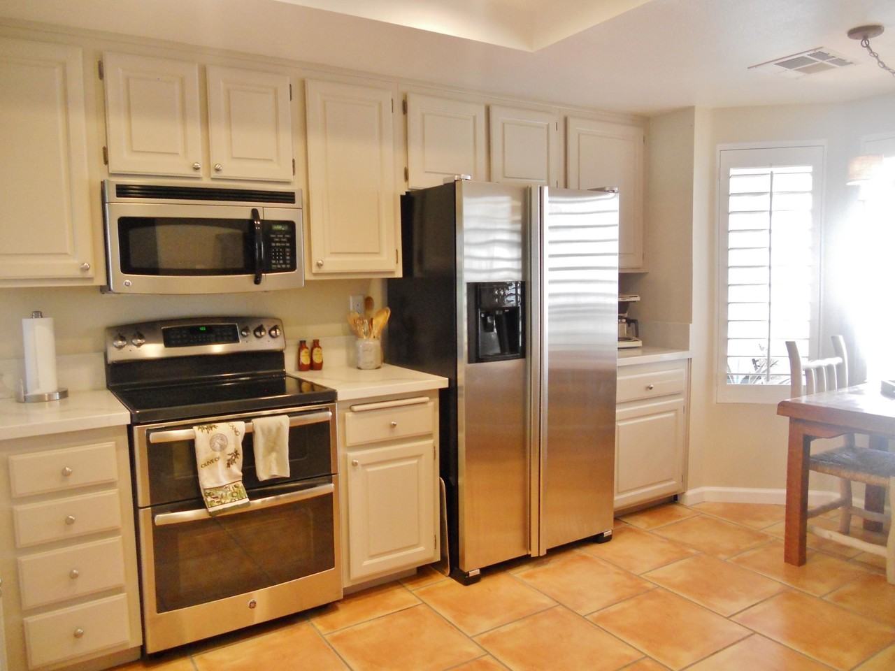 197 Madrid Avenue - Photo 5 of 16