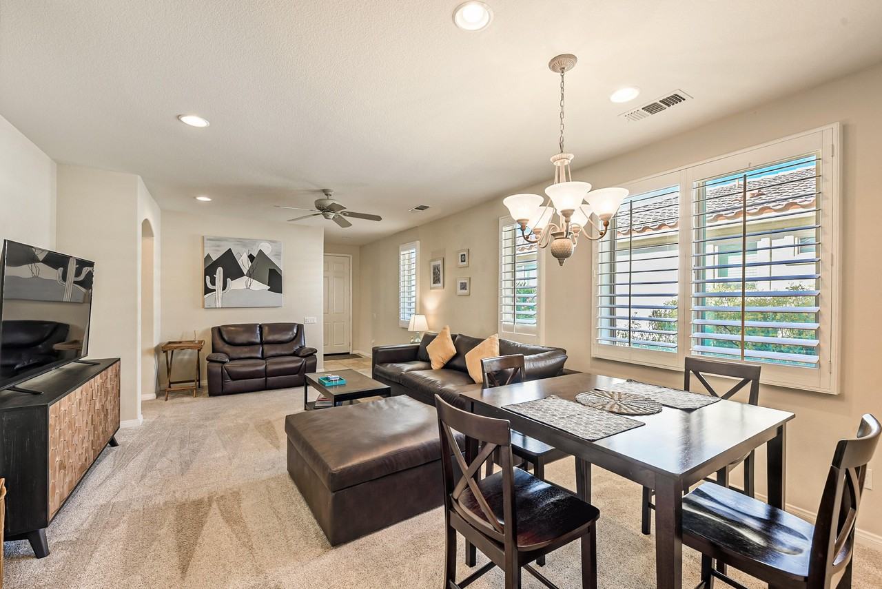 80528 Avenida Camarillo - Photo 6 of 35