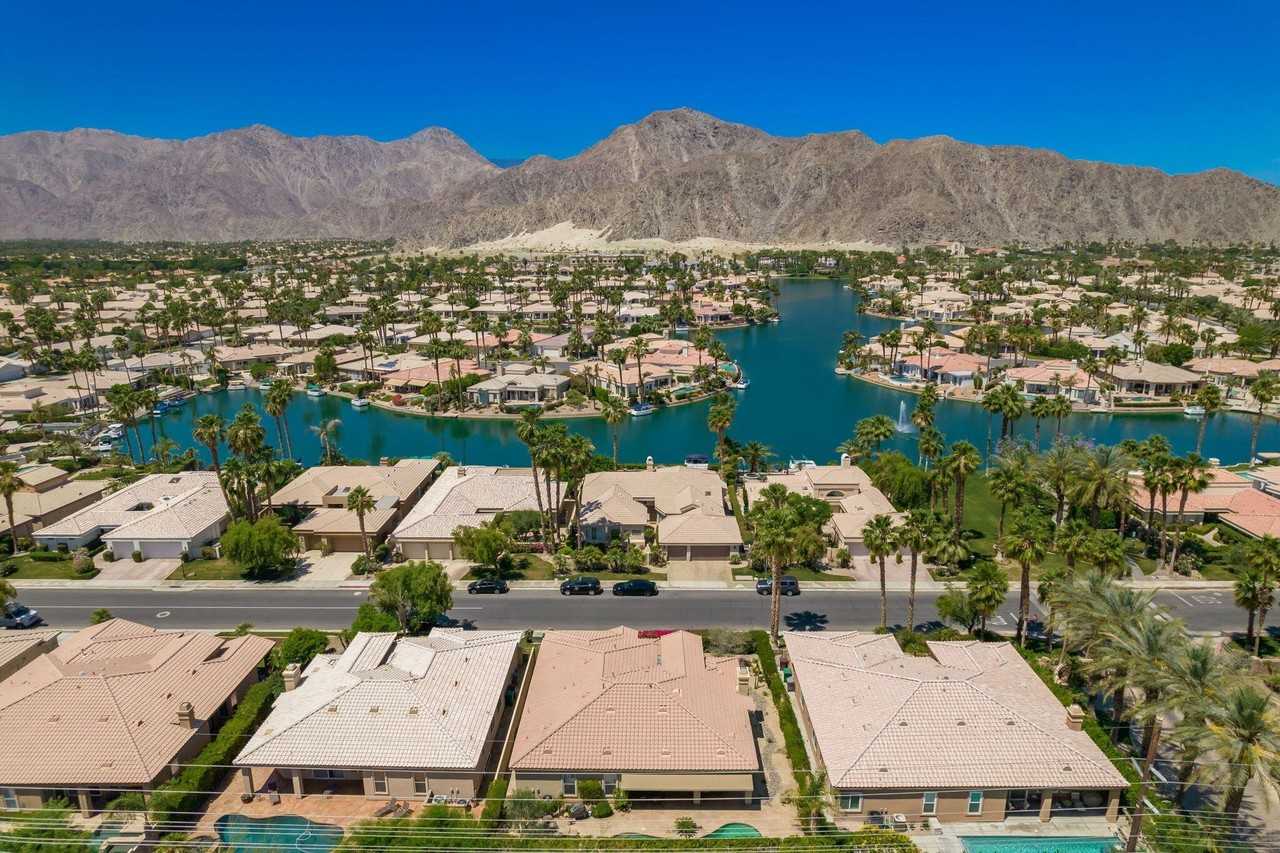 47540 Via Florence - Photo 2 of 38