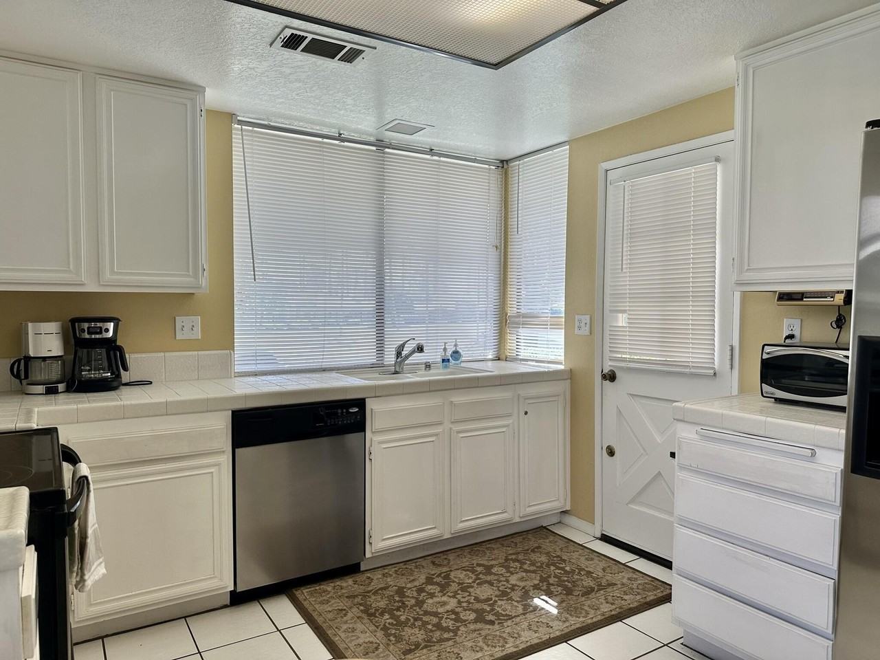 294 San Vincente Circle - Photo 7 of 14