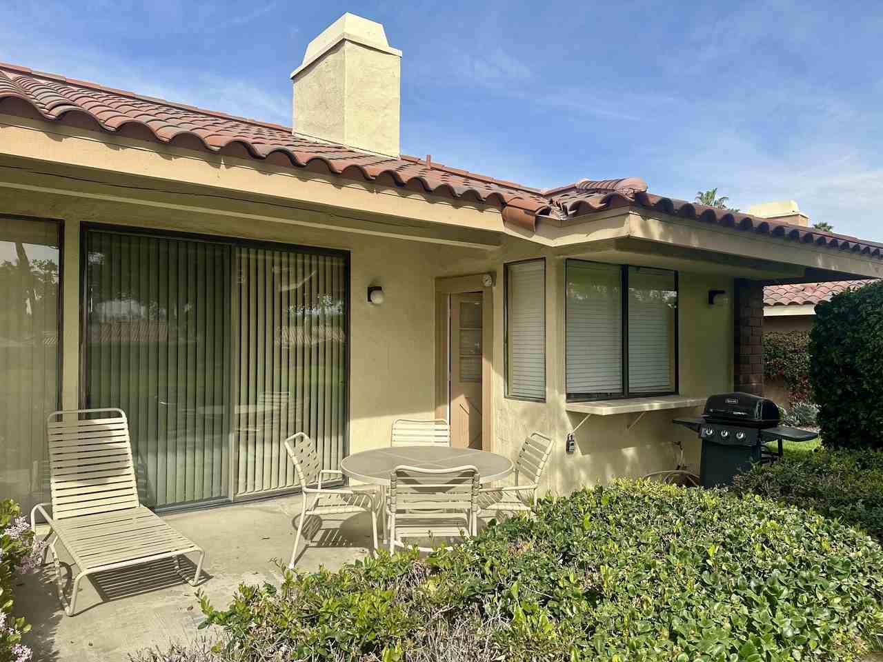 294 San Vicente Cir - Photo 3 of 14