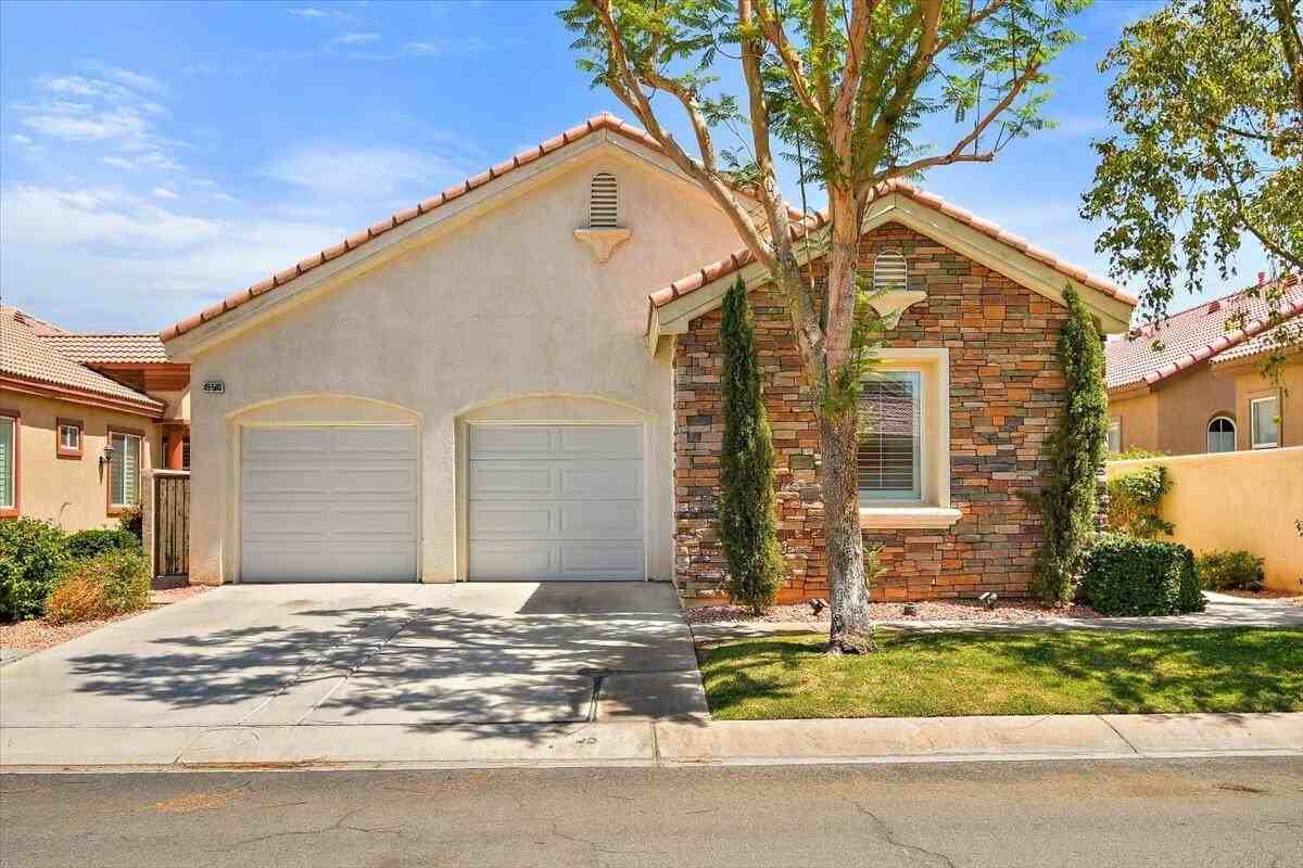 49580 Wayne Street - Photo 2 of 37