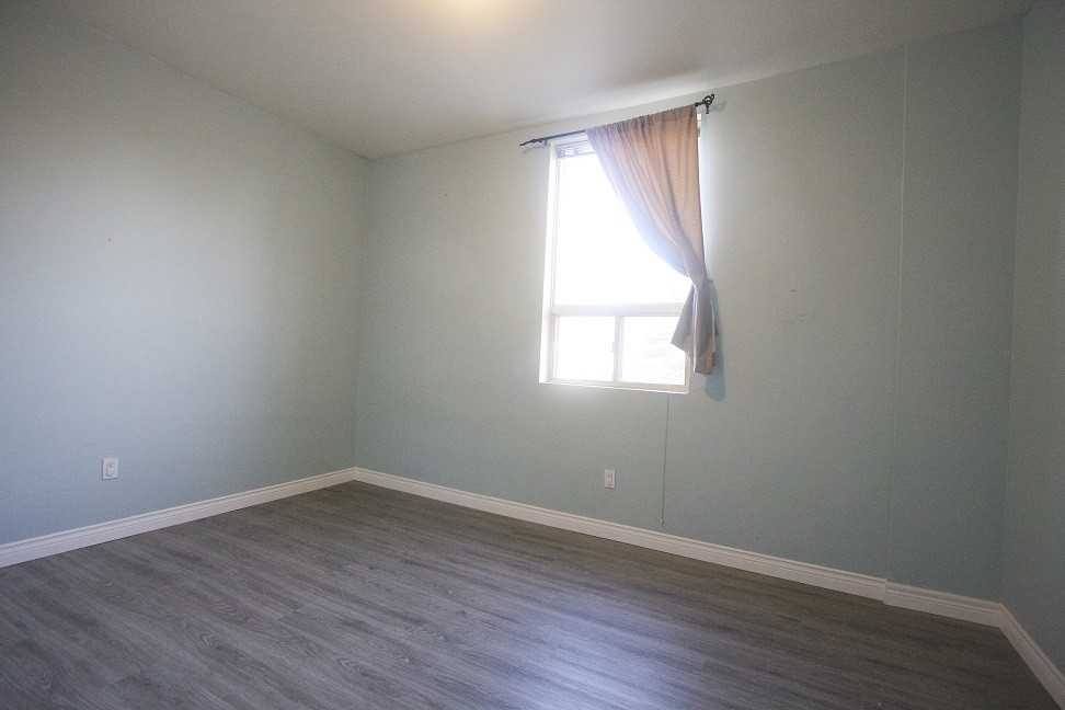 Queen St W & Gwynne Ave #1 - Photo 6 of 9