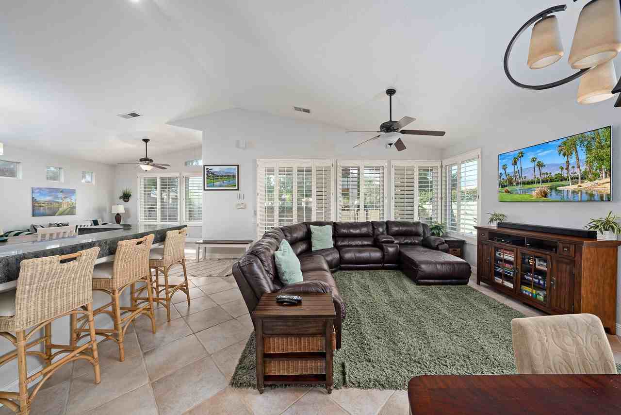 67613 Cielo Court - Photo 4 of 40