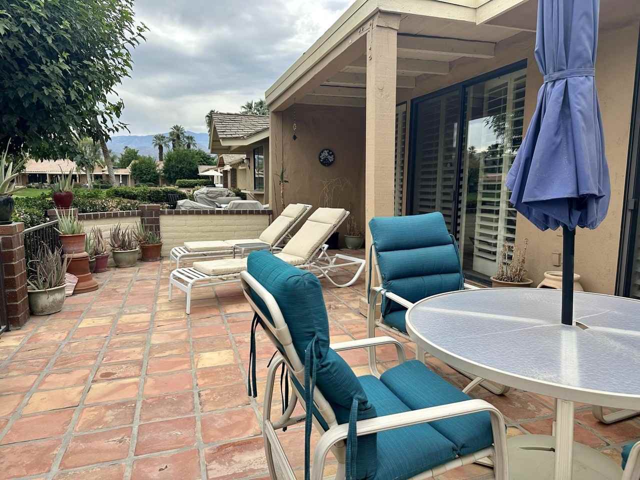 114 Giralda Cir - Photo 2 of 14