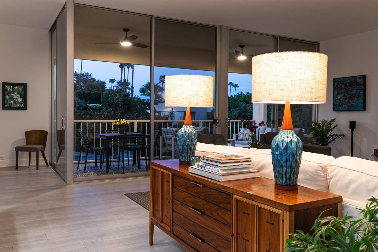 447 Desert Lakes Drive - Photo 6 of 38