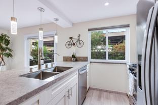 2274 N Indian Canyon Dr - Photo 1 of 1