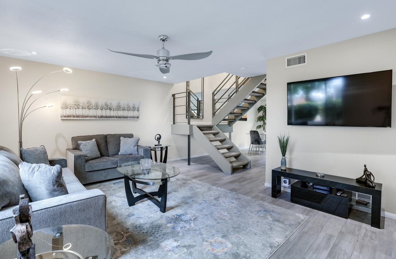 2274 North Indian Canyon Drive #C - Photo 3 of 36