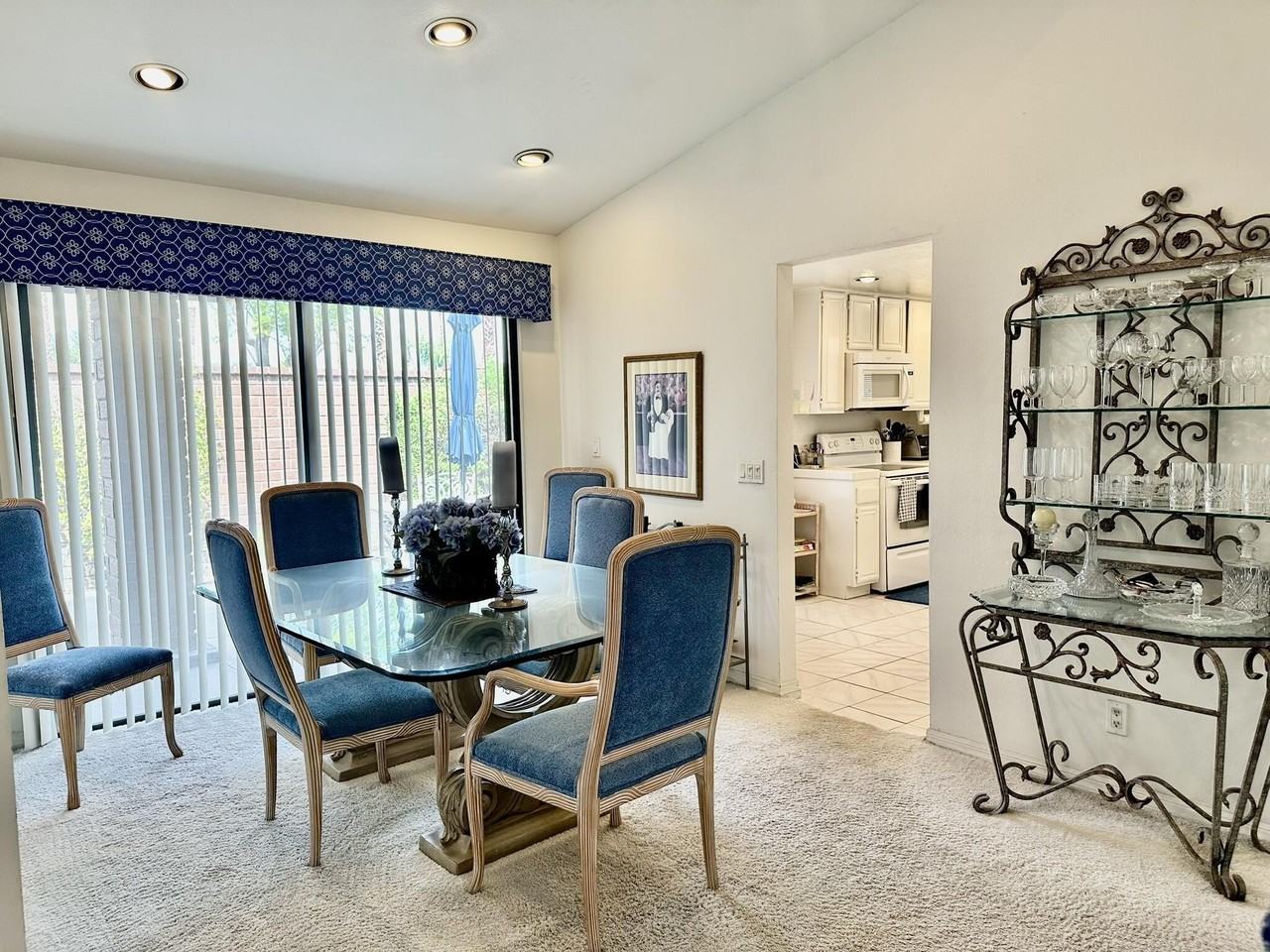 278 San Vicente Cir - Photo 3 of 14