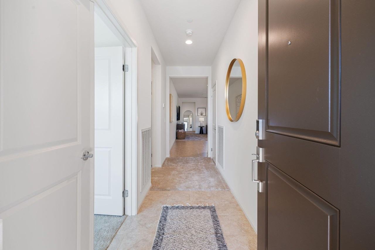 51805 Pinnacle Vista Dr - Photo 7 of 42