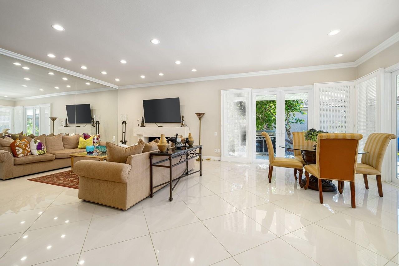 4 Dartmouth Drive - Photo 4 of 35