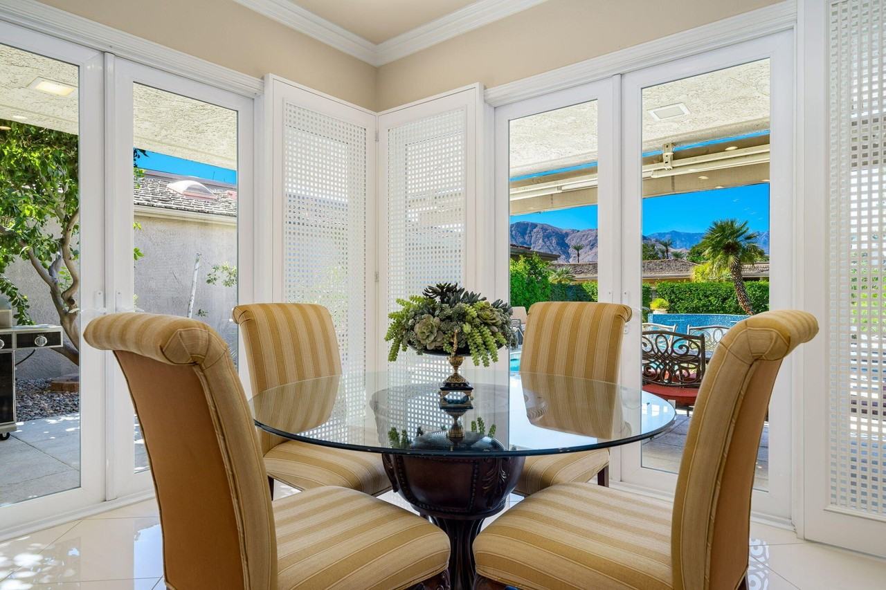 4 Dartmouth Drive - Photo 7 of 35