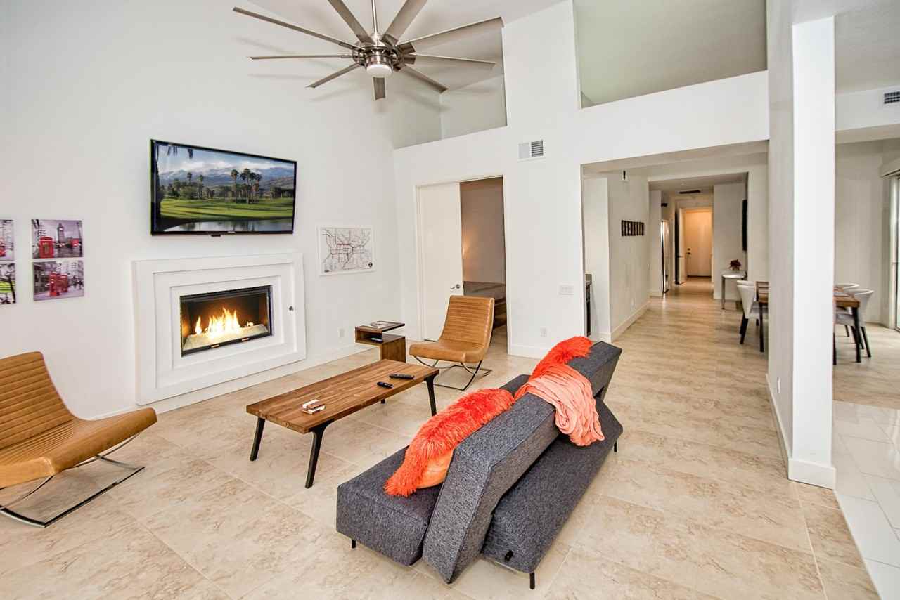 125 Lakeshore Drive - Photo 5 of 45