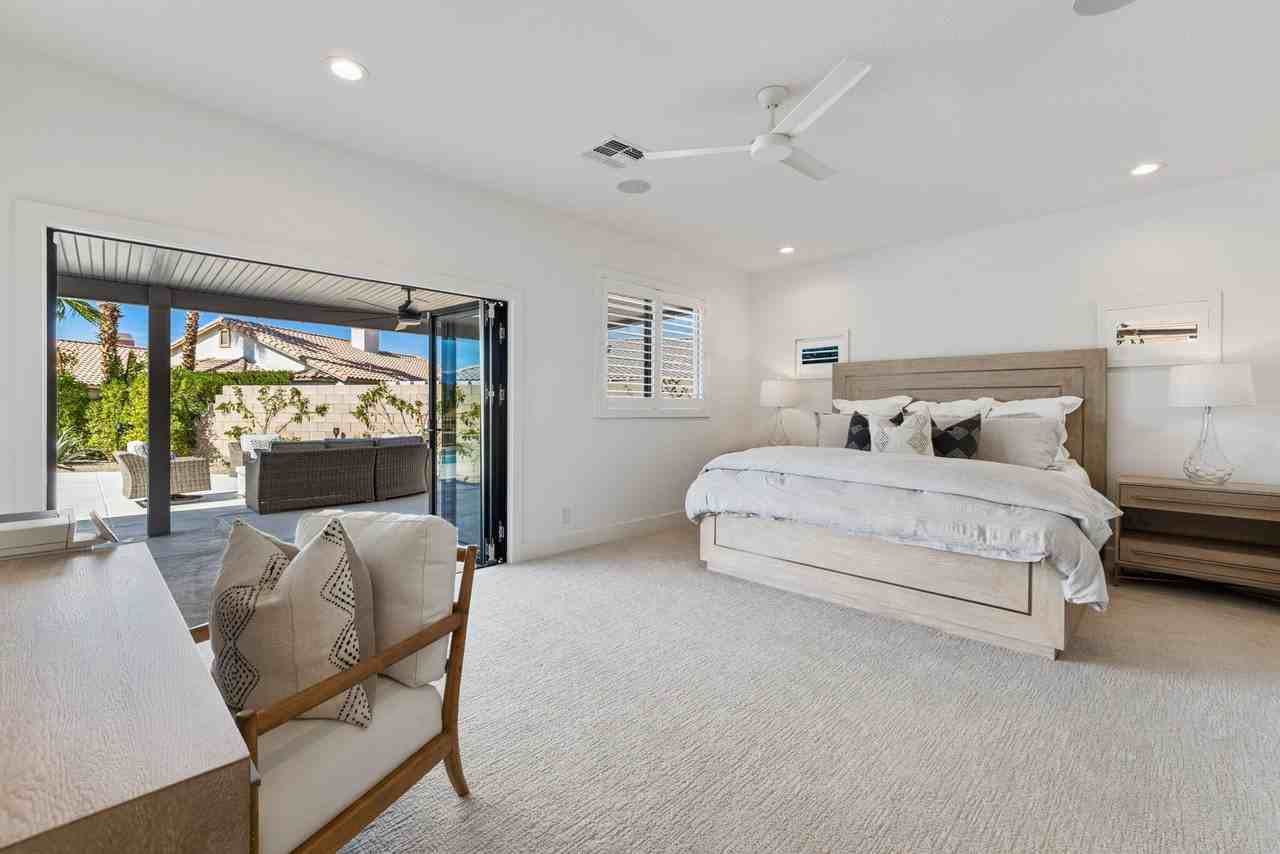 45163 Crystal Springs Dr - Photo 5 of 50